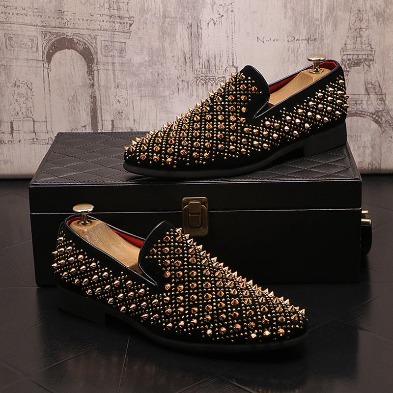 Luxury Brand Men's Fashion Rivets Shoes Black Punk Flats Loafers Men Handmade Spiked Man Party Wedding Shoes Soft Moccasins