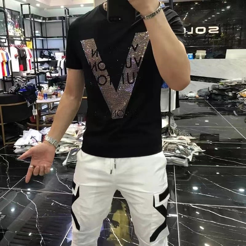 Men's Summer T-shirt New Designer Personalized Trend Mercerized Cotton Large V-Letter Hot Diamond Slim Casual Male Tees Clothing